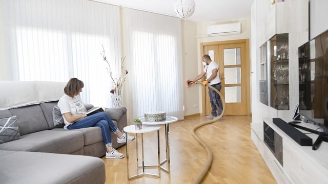 Rénovation des combles à Valdemoro : Économies d'énergie avec URSA PUREFLOC